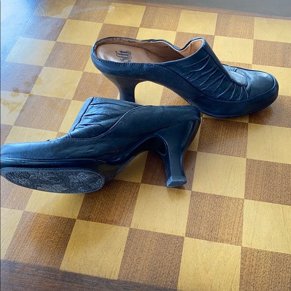 Sofft Shoes - Picture 2 of 3